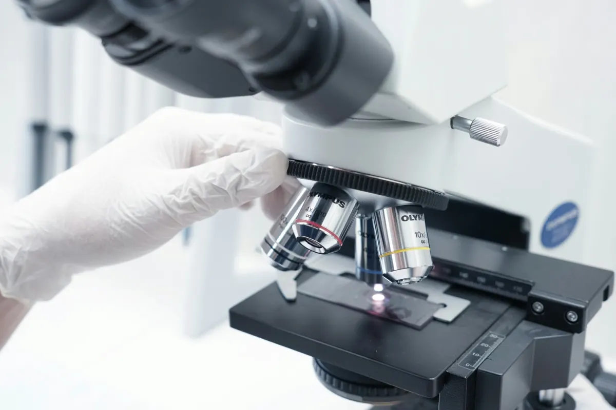 Recherche en microscopie, biosciences